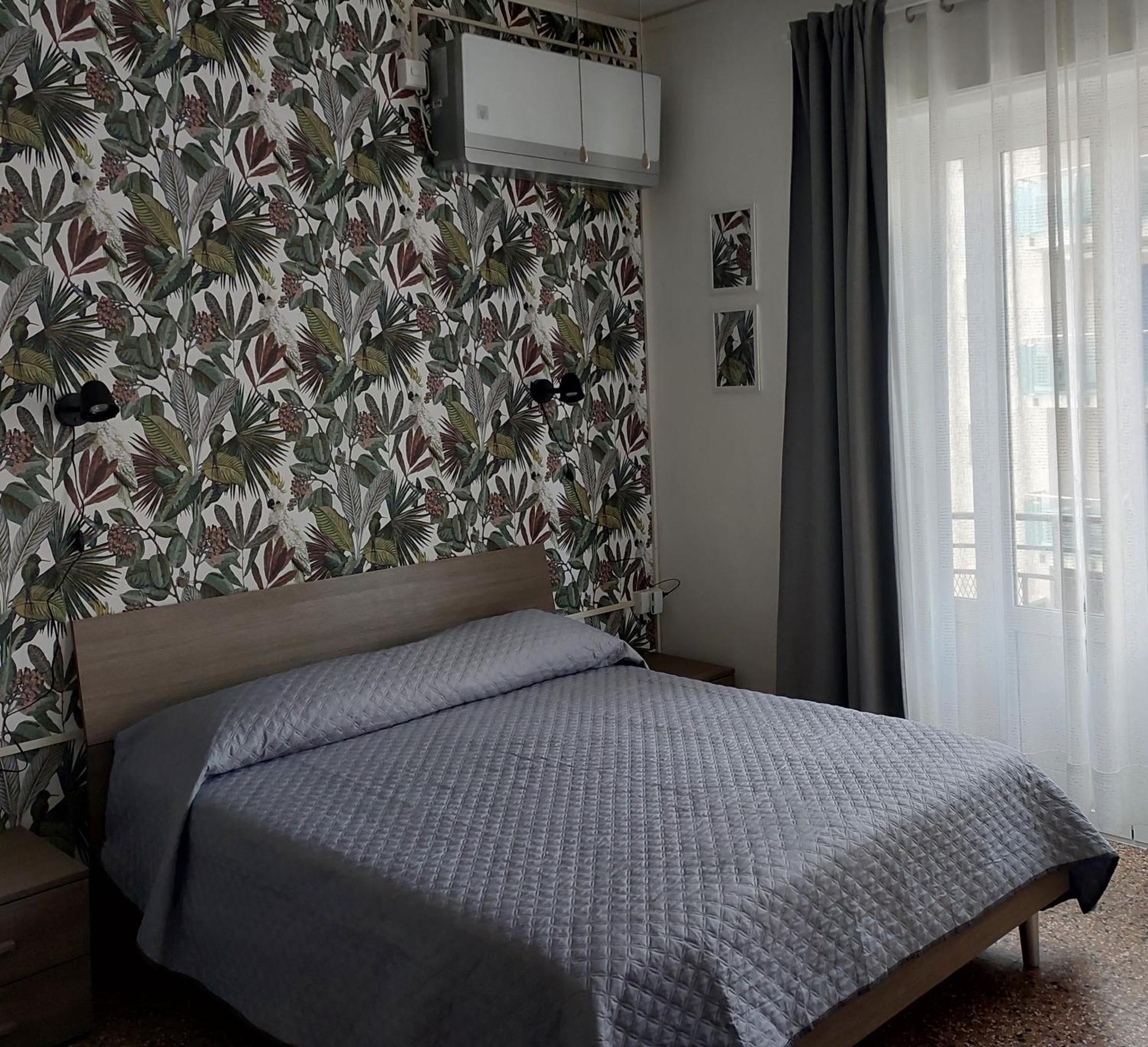 Villa La Lanterna Pietra Ligure Room photo