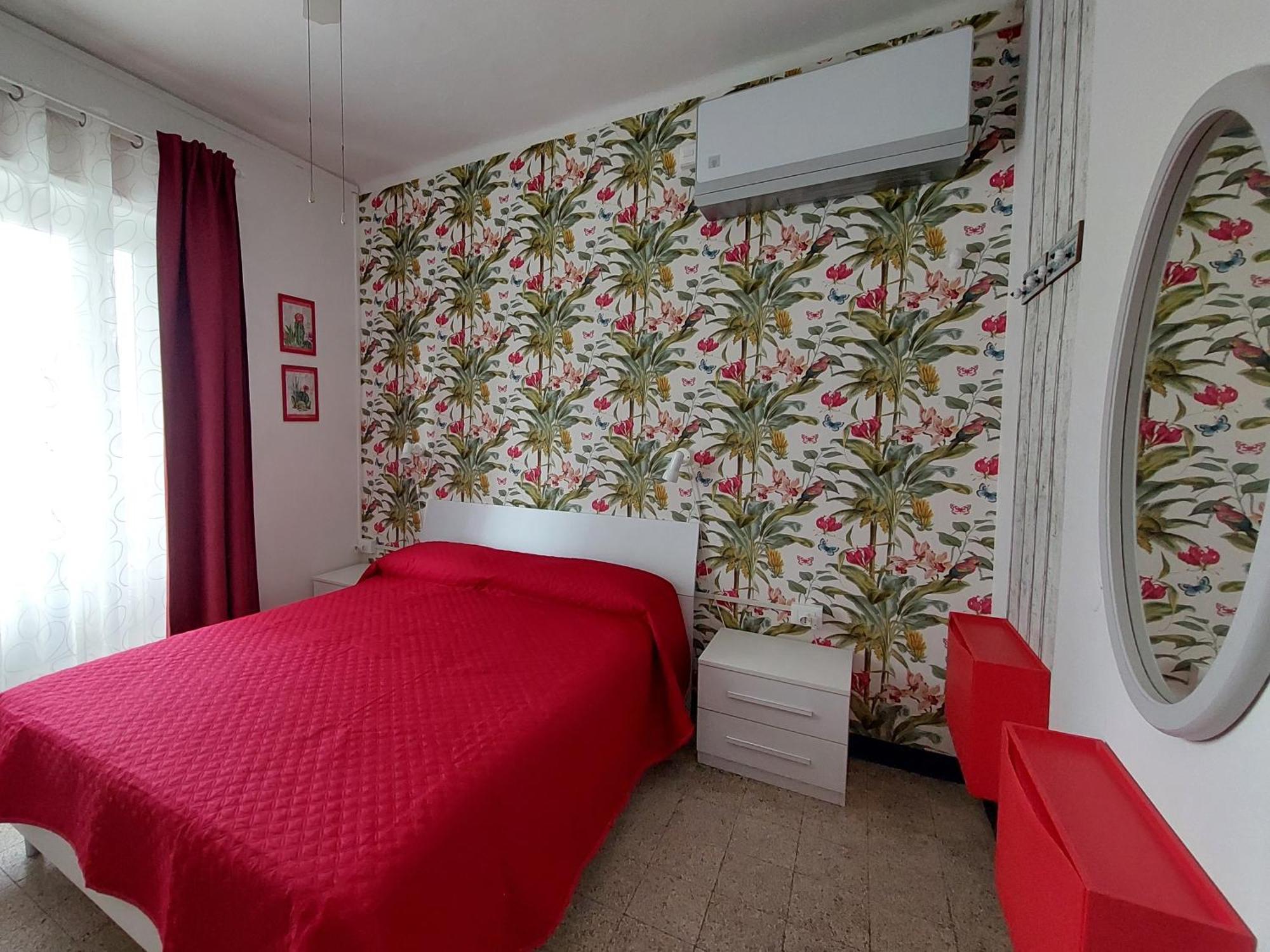 Villa La Lanterna Pietra Ligure Room photo