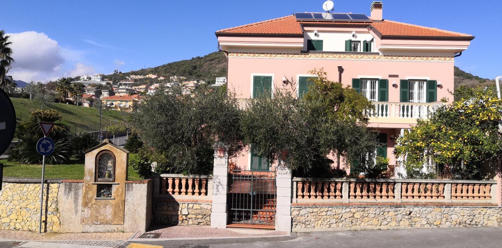 Villa La Lanterna Pietra Ligure Room photo